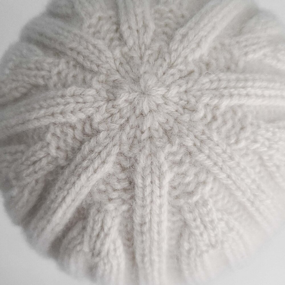 CABLEAMI ~ 100% Cashmere 2x2 Rib Watch Cap - Light Beige NWOT - Picture 4 of 9